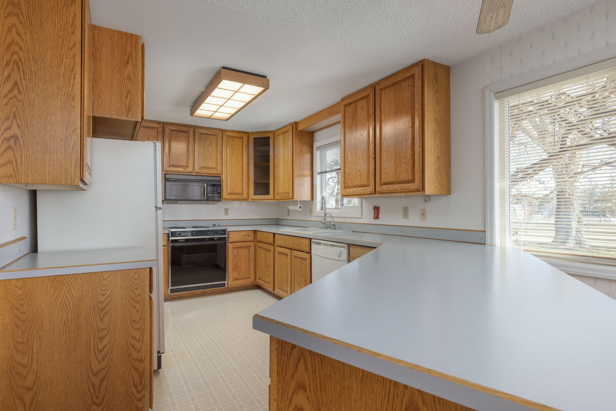 2166 North Barnes Road Prineville, OR 97754 - Photo 7 of 40 2166 NE Barnes Rd (14 of 40)