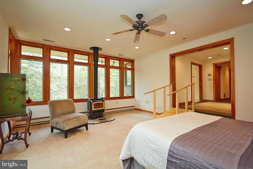 611 Utterback Store Road Great Falls, VA 22066 - Photo 18 of 30 Bedroom (Master)