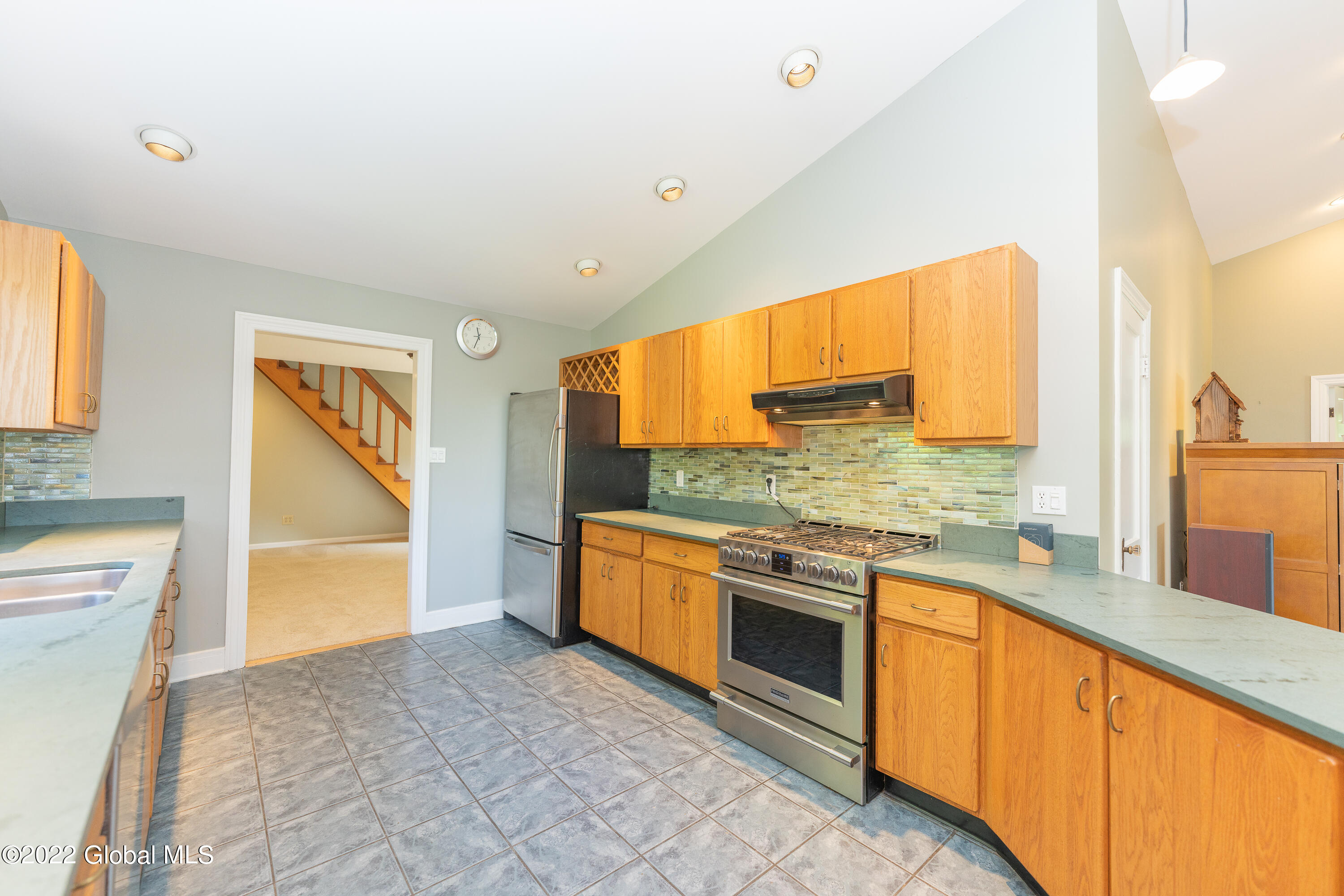 428 Hays Road Rensselaer, NY 12144 - Photo 12 of 59 3 Kitchen 5