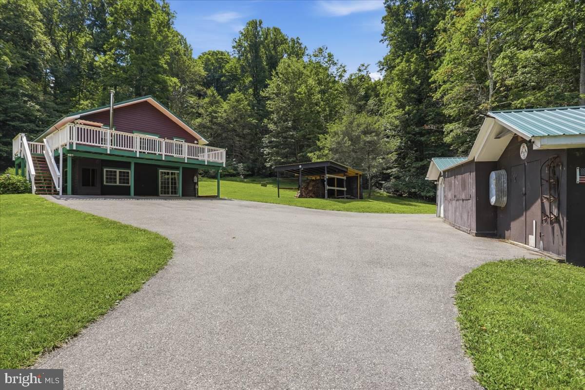24105 Raven Rock Road Smithsburg, MD 21783 - Photo 47 of 51 Charming retreat in lush greenery.