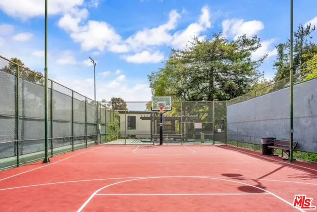 a view of a tennis court