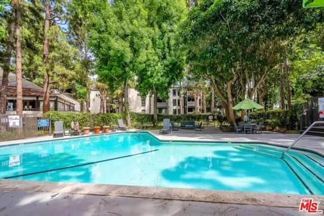 $487,000 | 7740 Redlands Street, Unit M3075, Playa del Rey, CA 90293