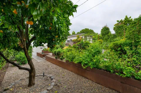 $3,295,000 | 606 Yale Drive, San Mateo, CA 94402