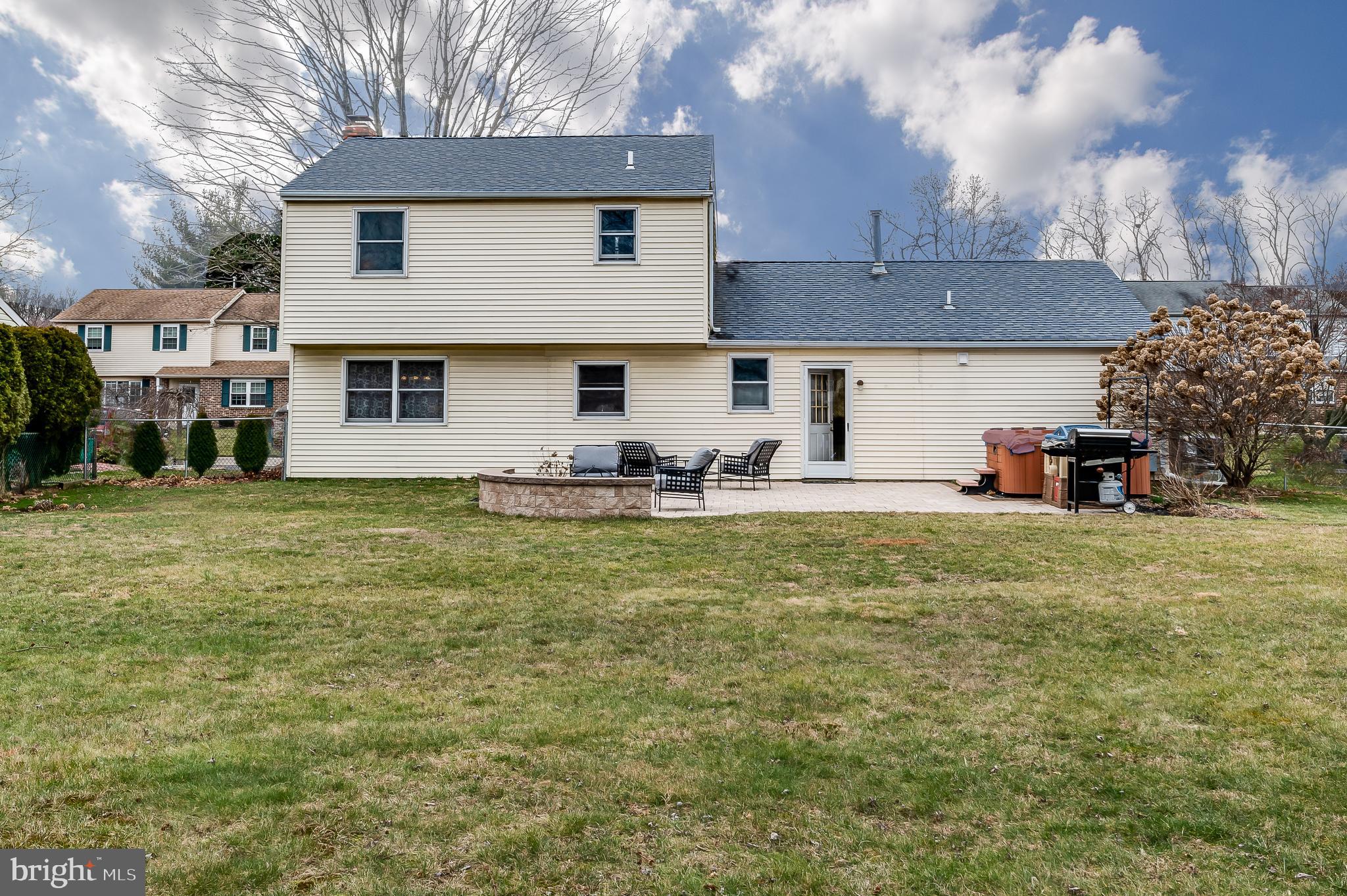 28 Dawn Road Levittown, PA 19056 - Photo 11 of 36 Gallery Image 11