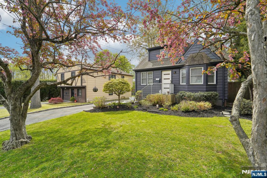 120 Gordon Avenue Tenafly, NJ 07670 - Photo 39 of 46