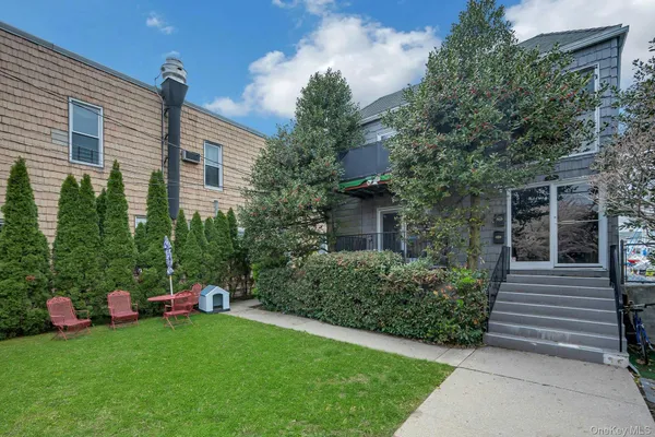 $3,150 | 417 City Island Avenue, Unit 1 | City Island