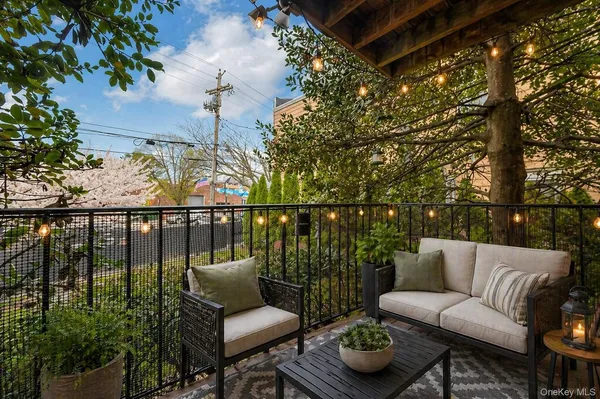 $3,150 | 417 City Island Avenue, Unit 1 | City Island