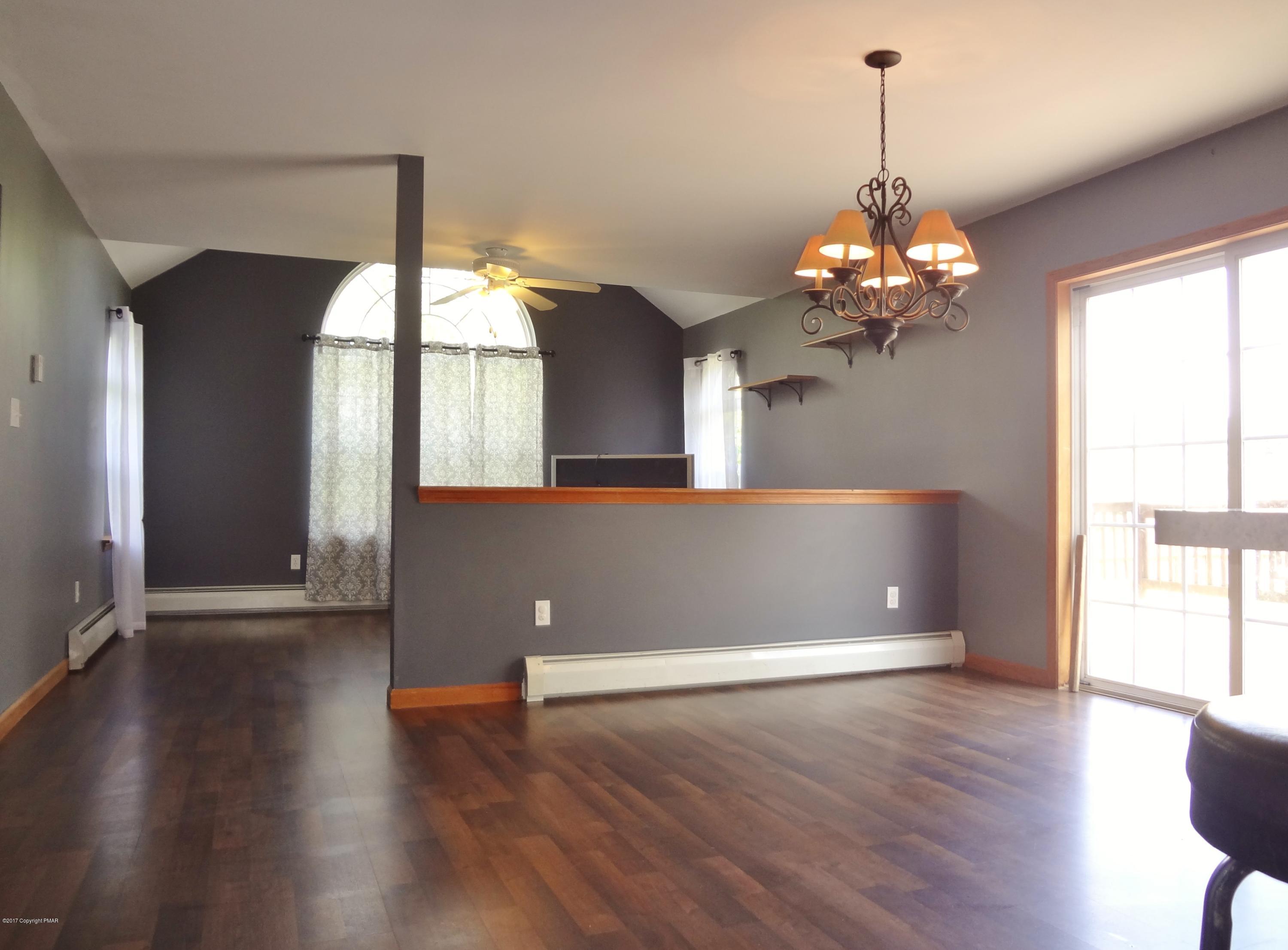 20 Highridge Road Albrightsville, PA 18210 - Photo 20 of 42 Dining Area