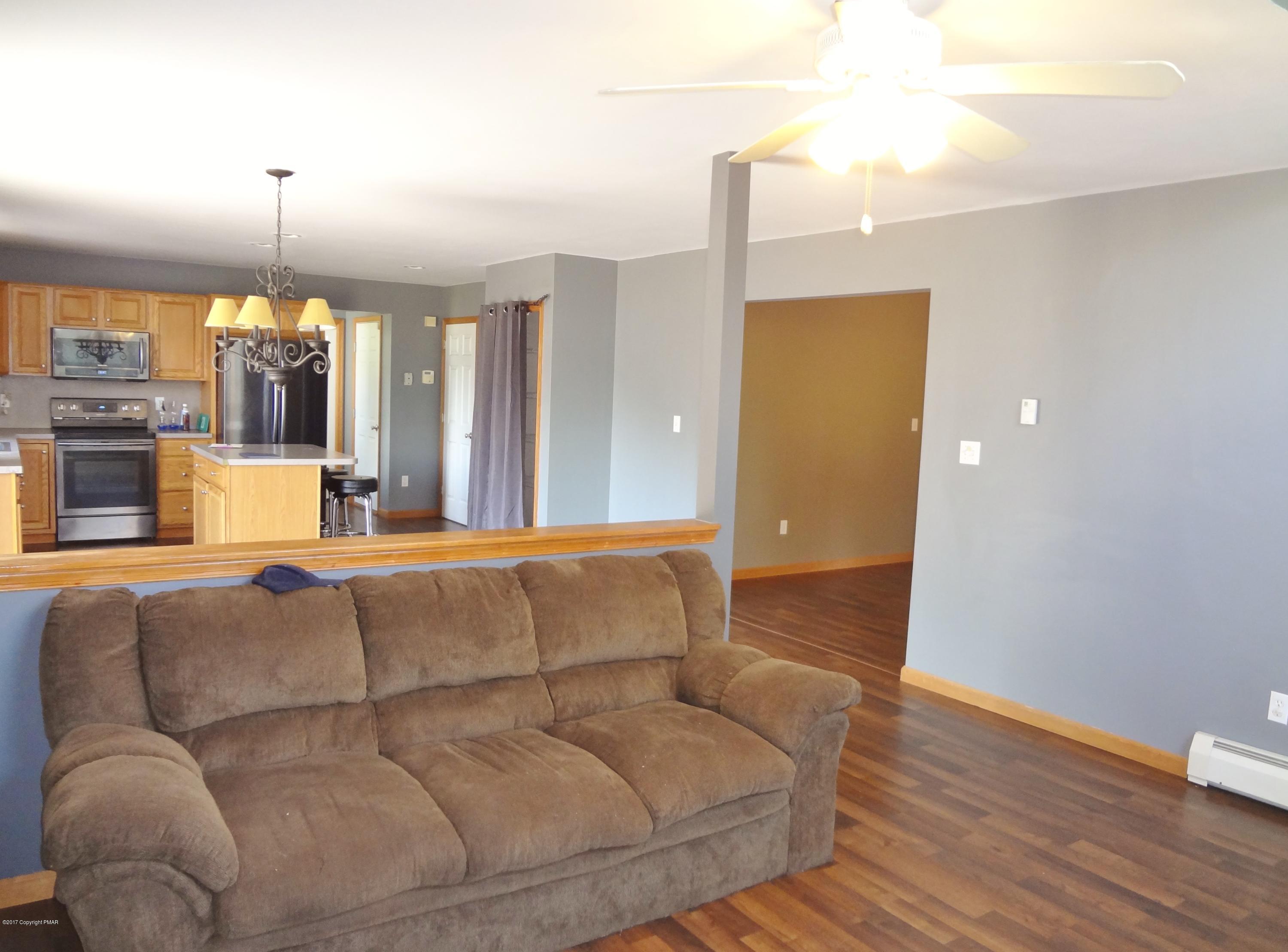 20 Highridge Road Albrightsville, PA 18210 - Photo 23 of 42 Family Room