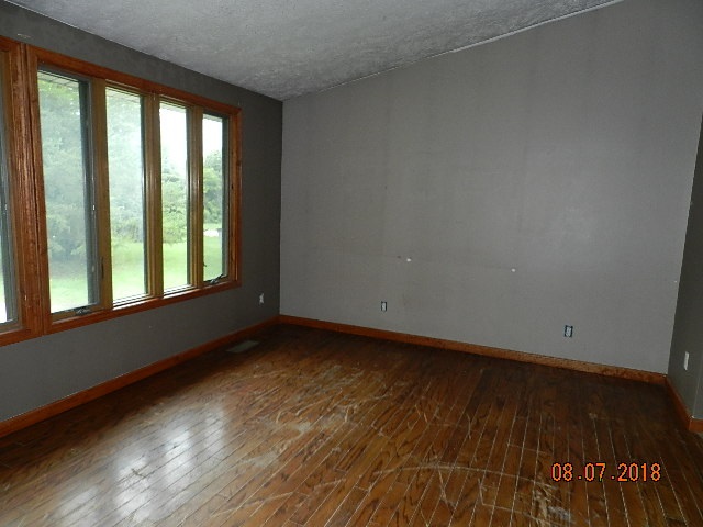 20112 Peach Road Culver, IN 46511 - Photo 4 of 16