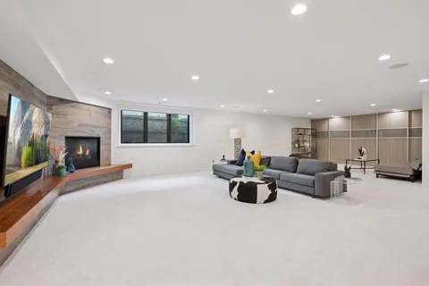 $1,950,000 | 3516 West Fuller Street, Edina, MN 55410