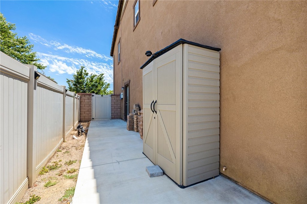 25392 Lone Acres Road Menifee, CA 92584 - Photo 37 of 46