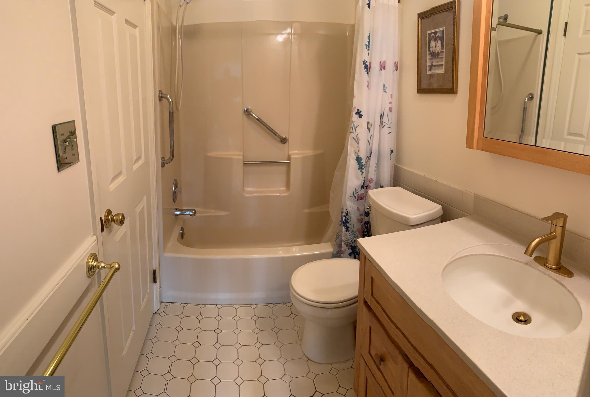 22 Tanglewood Drive Reading, PA 19607 - Photo 9 of 19