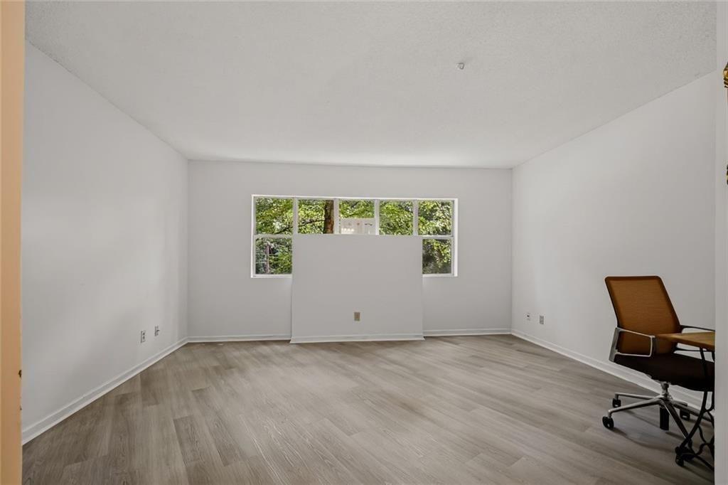 483 Sherman Way Decatur, GA 30033 - Photo 8 of 34 Gallery Image 8