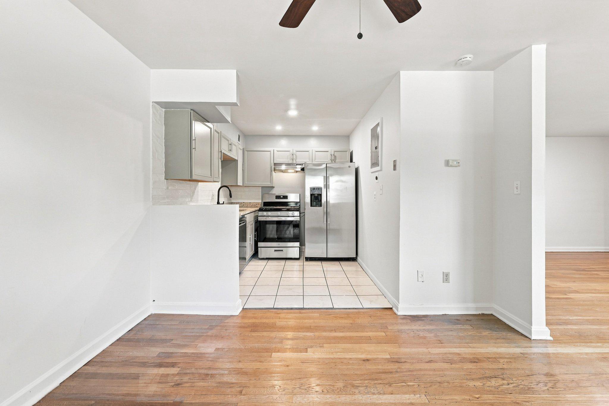 95 East Wayne Avenue, Unit 212 Silver Spring, MD 20901 - Photo 13 of 30 Kitchen