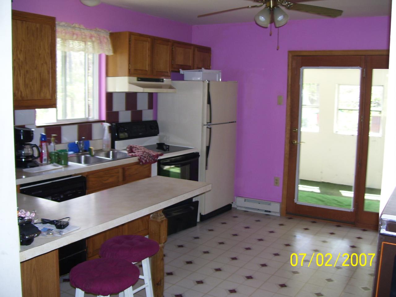 19 Main Road East Stroudsburg, PA 18302 - Photo 3 of 3 Kitchen