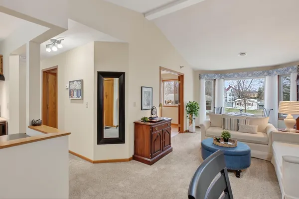 $189,900 | 509 6th Avenue West, Unit 211, Alexandria, MN 56308