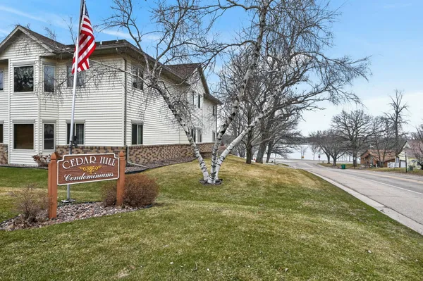 $189,900 | 509 6th Avenue West, Unit 211, Alexandria, MN 56308