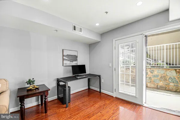 $390,000 | 4189 South Four Mile Run Drive, Unit 101, Arlington, VA 22204