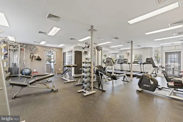 $390,000 | 4189 South Four Mile Run Drive, Unit 101, Arlington, VA 22204