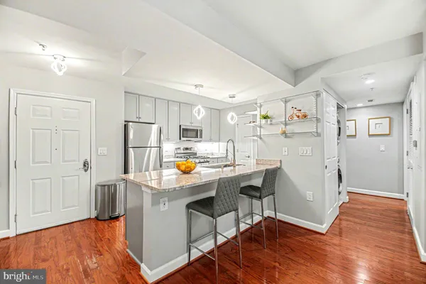 $390,000 | 4189 South Four Mile Run Drive, Unit 101, Arlington, VA 22204