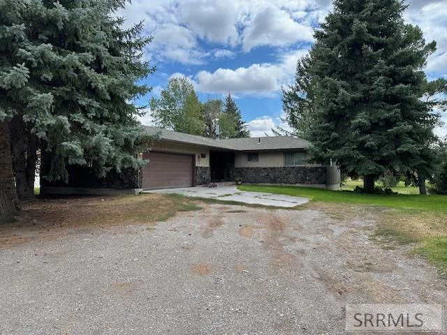 $480,000 | 643 West 100 Road South, Blackfoot, ID 83221