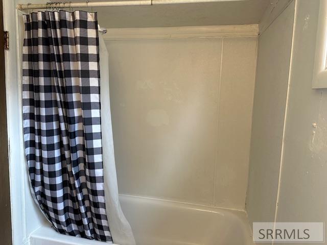 643 West 100 Road South Blackfoot, ID 83221 - Photo 34 of 47 Small home bath 2