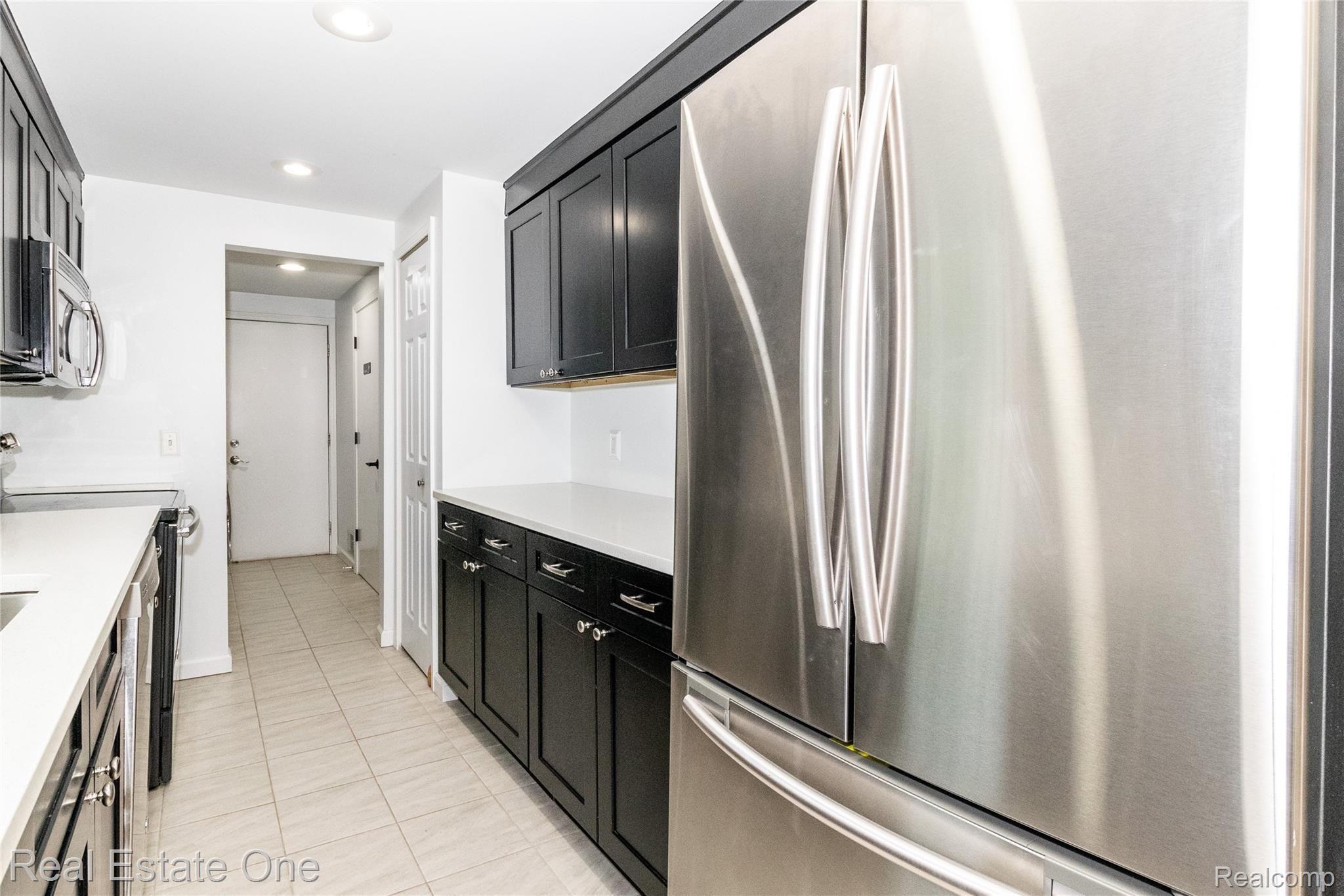 Fully Updated Kitchen with SS Appliances
