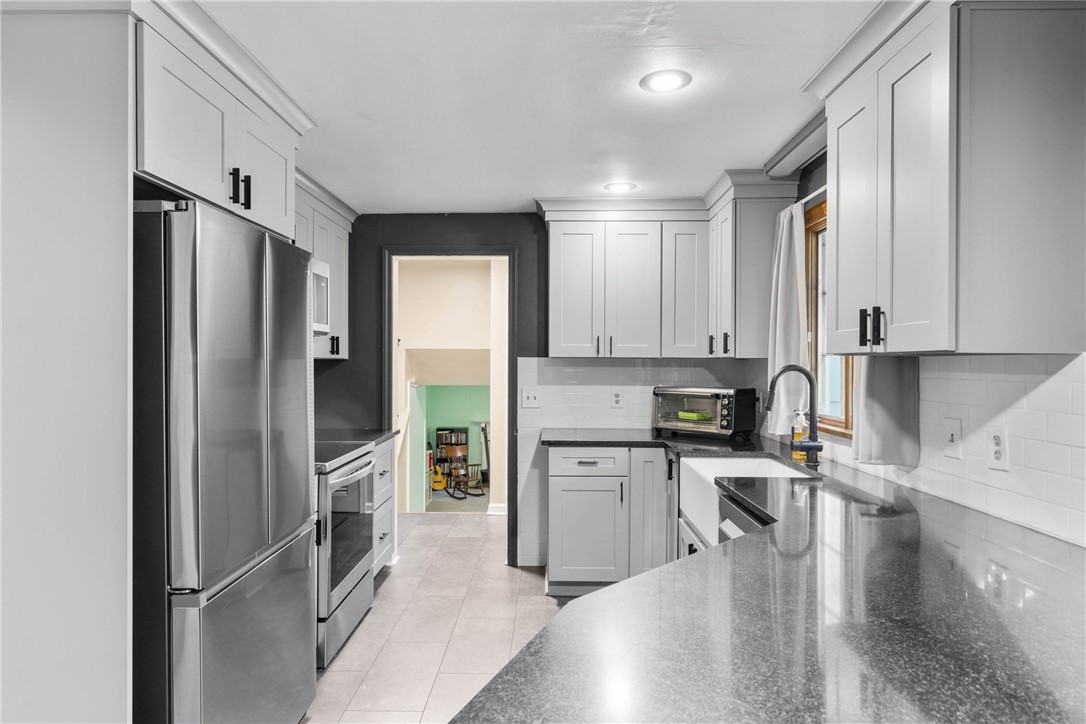 652 Marsh Road Pittsford, NY 14534 - Photo 13 of 42