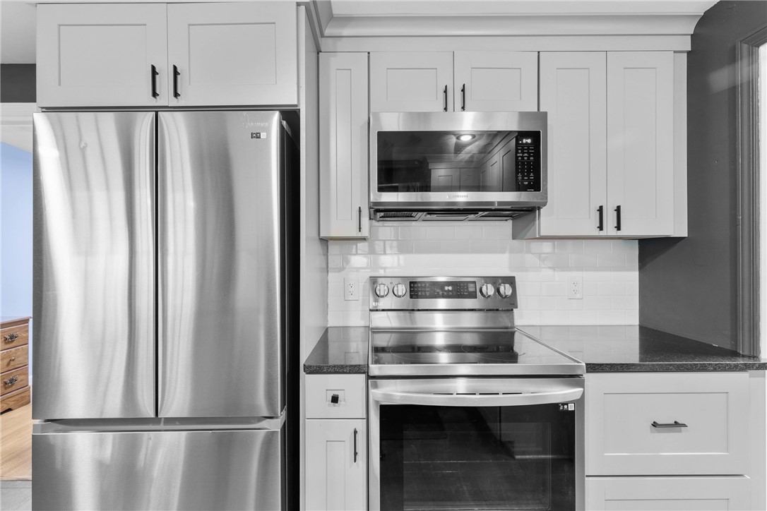 652 Marsh Road Pittsford, NY 14534 - Photo 16 of 42