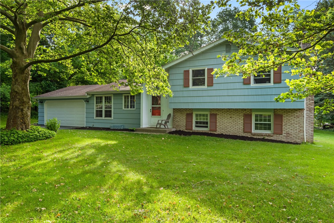 652 Marsh Road Pittsford, NY 14534 - Photo 2 of 42