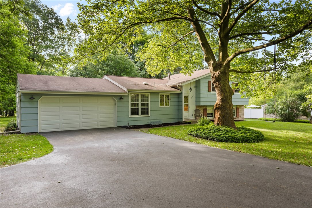 652 Marsh Road Pittsford, NY 14534 - Photo 4 of 42