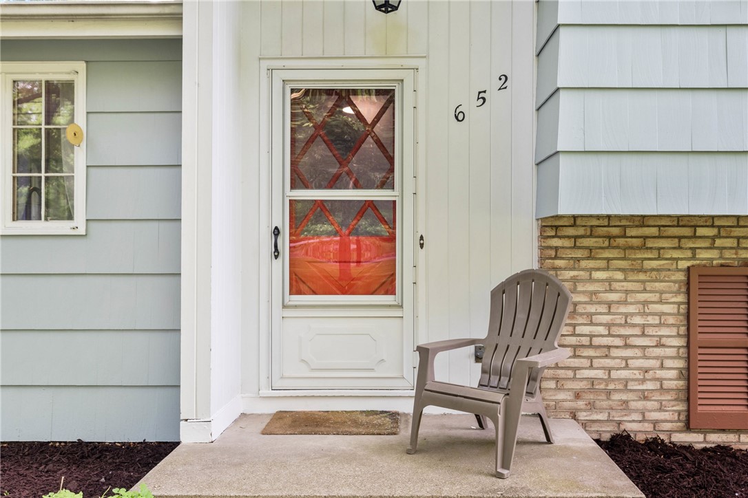 652 Marsh Road Pittsford, NY 14534 - Photo 5 of 42