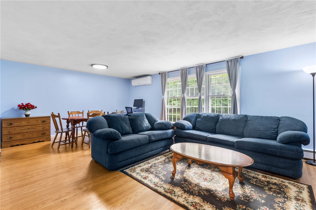 652 Marsh Road Pittsford, NY 14534 - Photo 9 of 42