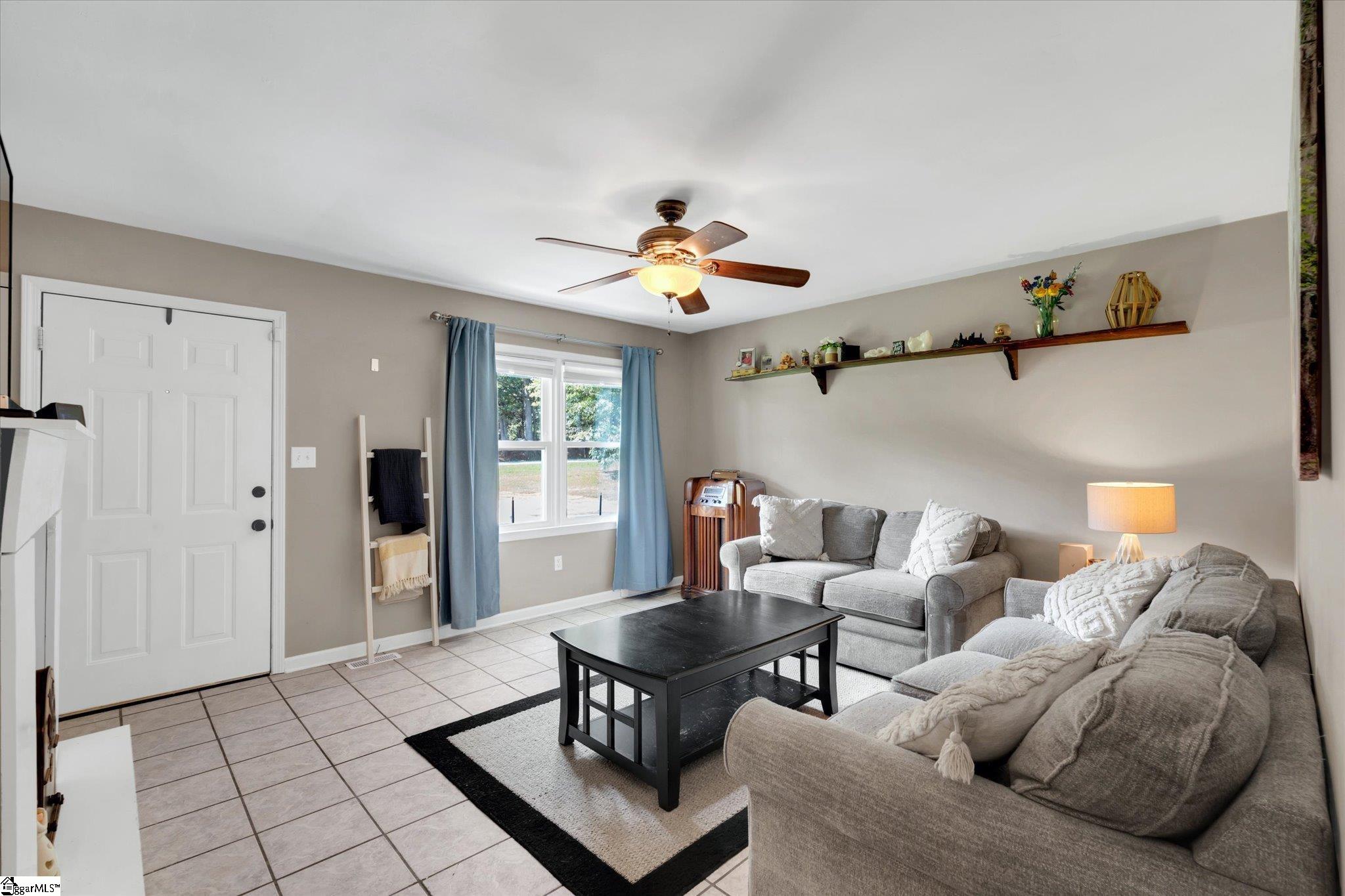 1208 Five Forks Road Pendleton, SC 29670 - Photo 5 of 33