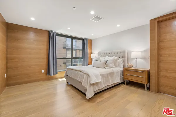 $4,995,000 | 1755 Ocean Avenue, Unit 811, Santa Monica, CA 90401