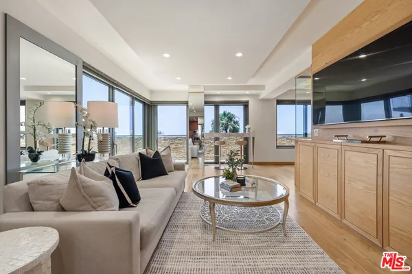 $4,995,000 | 1755 Ocean Avenue, Unit 811, Santa Monica, CA 90401