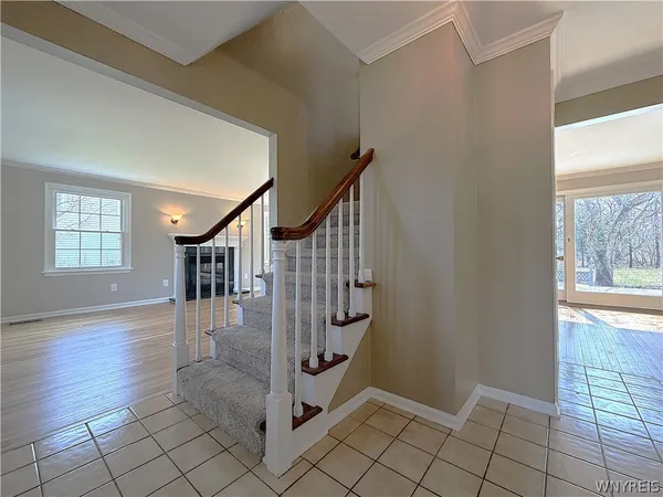 $524,900 | 10151 Pineledge Drive South, Clarence, NY 14031