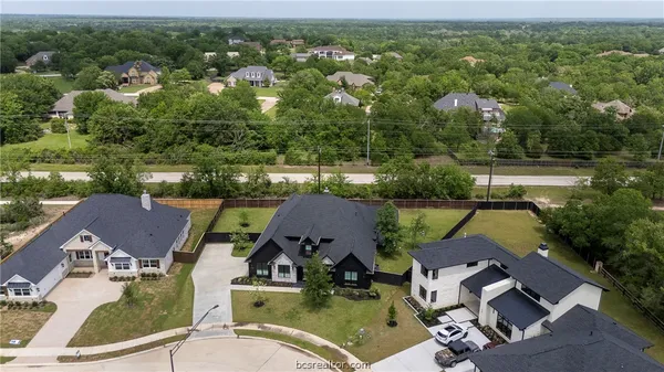 $950,000 | 2030 Pebble Bnd Drive, College Station, TX 77845