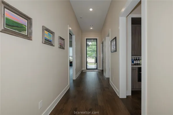 $950,000 | 2030 Pebble Bnd Drive, College Station, TX 77845