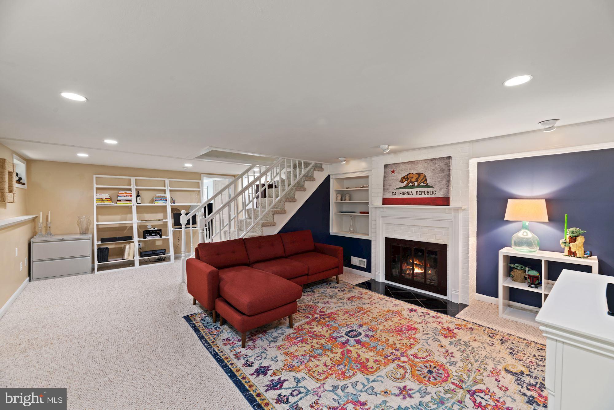 7016 Leesville Boulevard Springfield, VA 22151 - Photo 32 of 60 Family Room / Rec Room - Recess Lights & Well Lit!