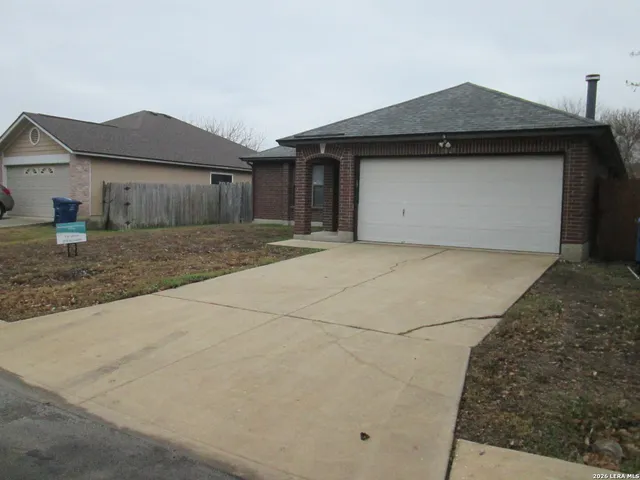 $1,695 | 1827 Leander, San Antonio, TX 78251