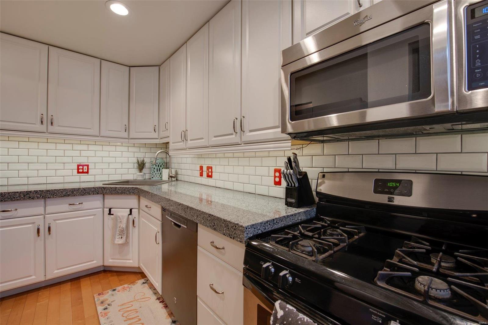 4153 Weber Road St. Louis, MO 63123 - Photo 16 of 27 Gallery Image 16