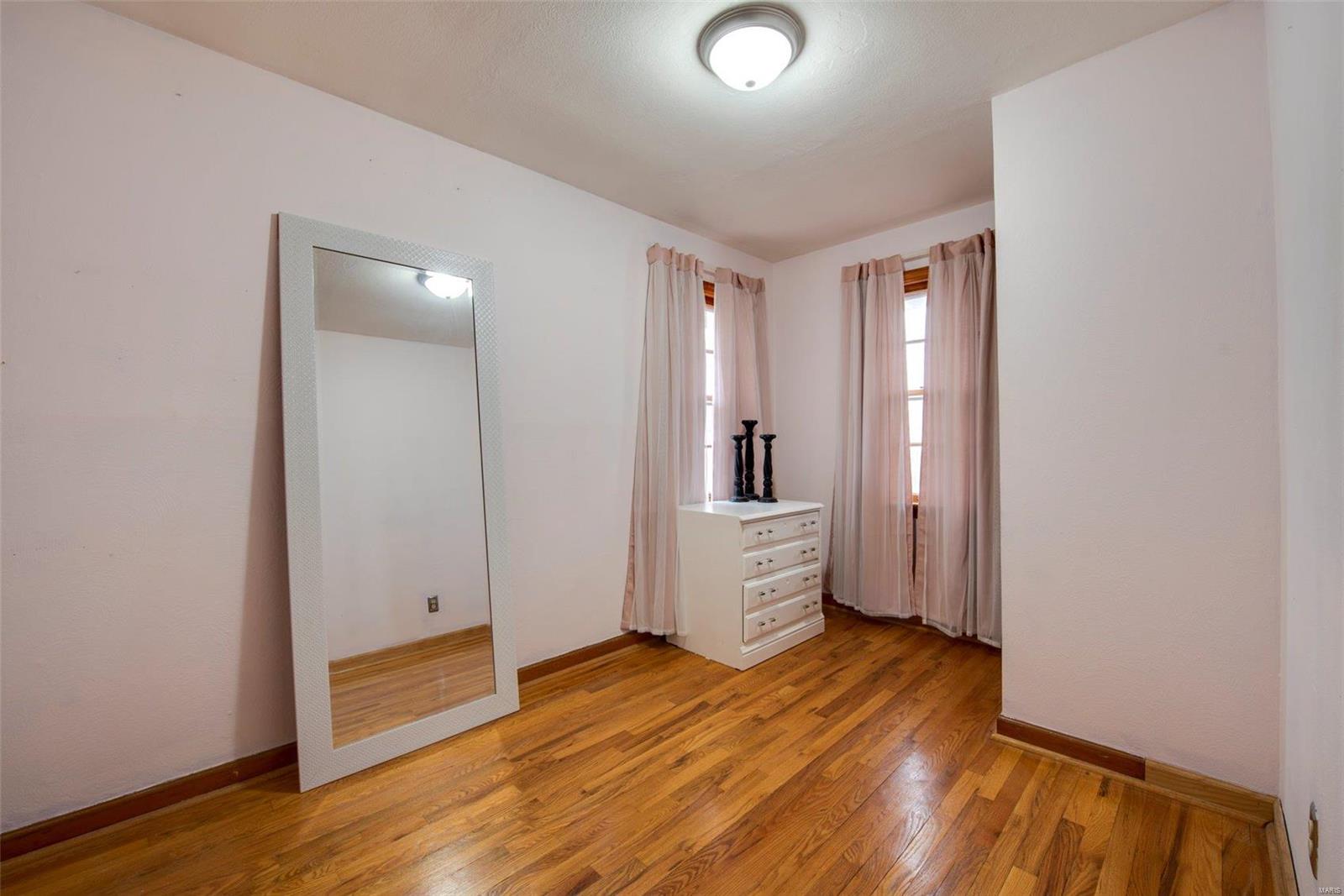 4153 Weber Road St. Louis, MO 63123 - Photo 19 of 27 Gallery Image 19