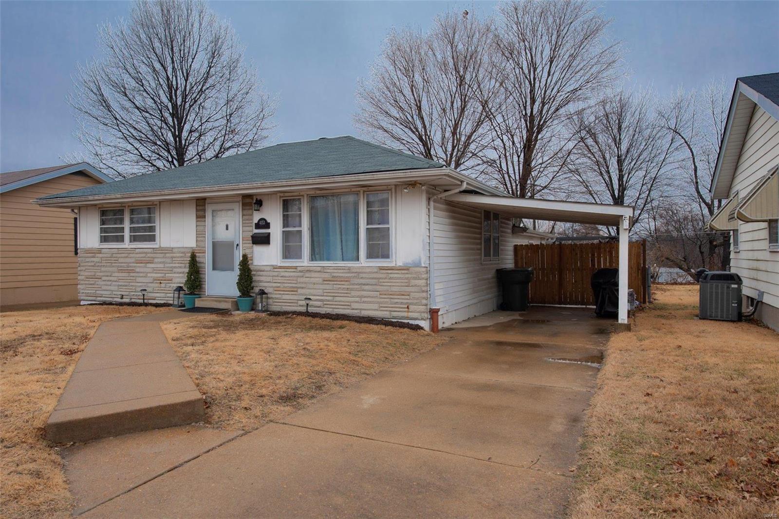 4153 Weber Road St. Louis, MO 63123 - Photo 3 of 27 Gallery Image 3