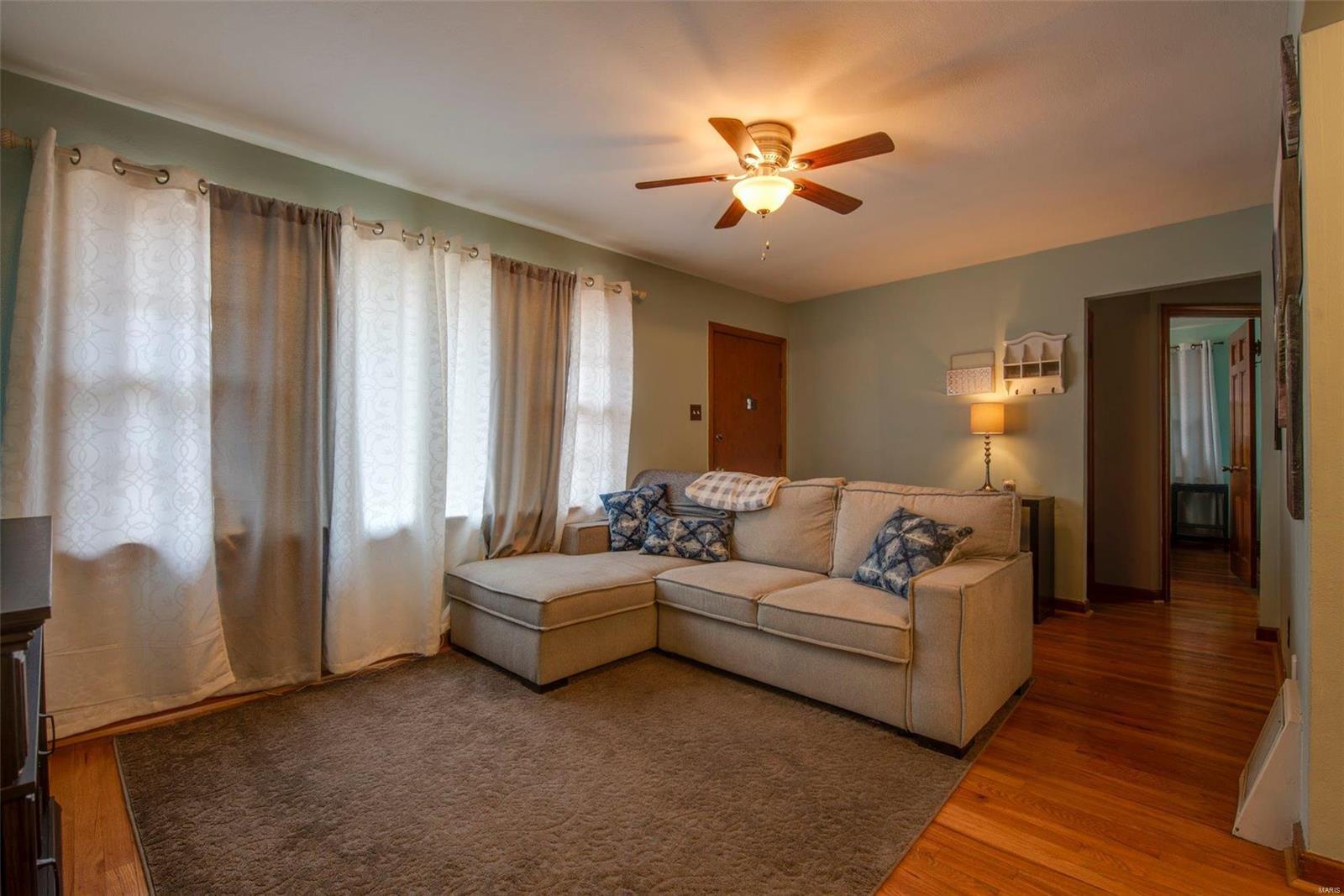 4153 Weber Road St. Louis, MO 63123 - Photo 8 of 27 Gallery Image 8