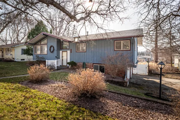 $319,900 | 3420 Cliffside Drive, La Crosse, WI 54601