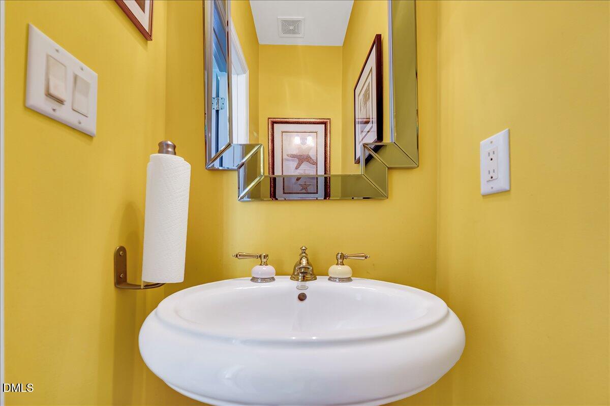 10 Bland Spring Place Durham, NC 27713 - Photo 18 of 42 14-10 Bland Spring Pl-14