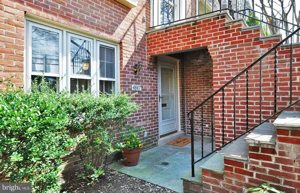 $3,500 | 4847 Sangamore Road, Unit 24, Bethesda, MD 20816