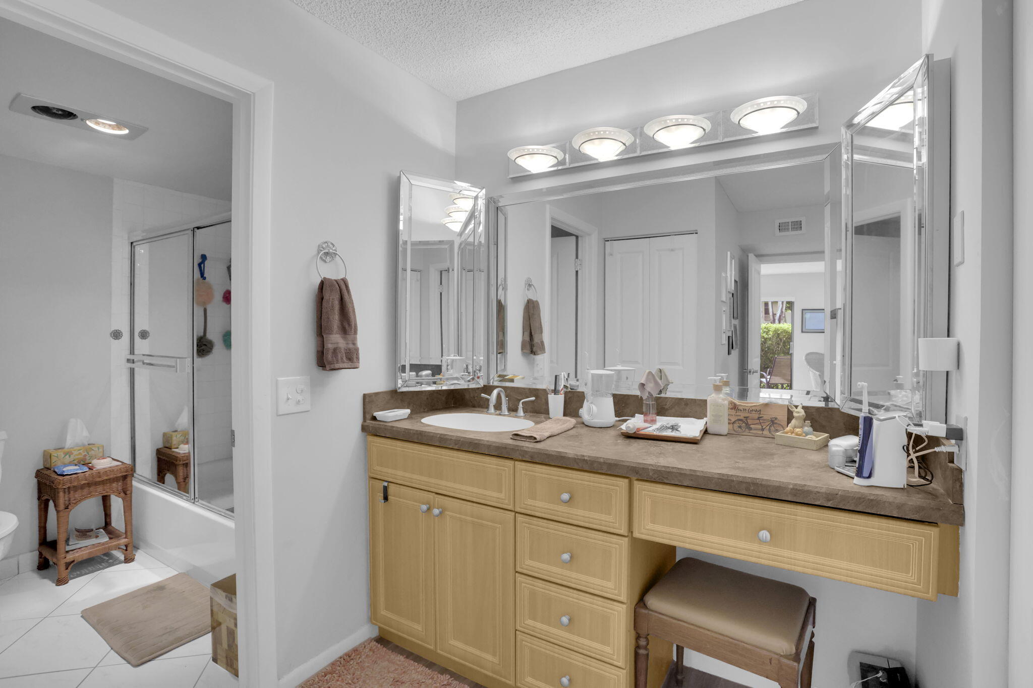 21863 Arriba Real, Unit 8J Boca Raton, FL 33433 - Photo 21 of 45 Bathroom 1